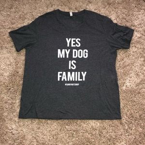 YES MY DOG IS FAMILY Canvas tee (grey) 3X